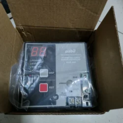 Azbil Recorder AUR450C823100 Precision Data Logging Instrument