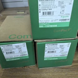 Schneider Electric Molded Case Circuit Breaker C63H32M500